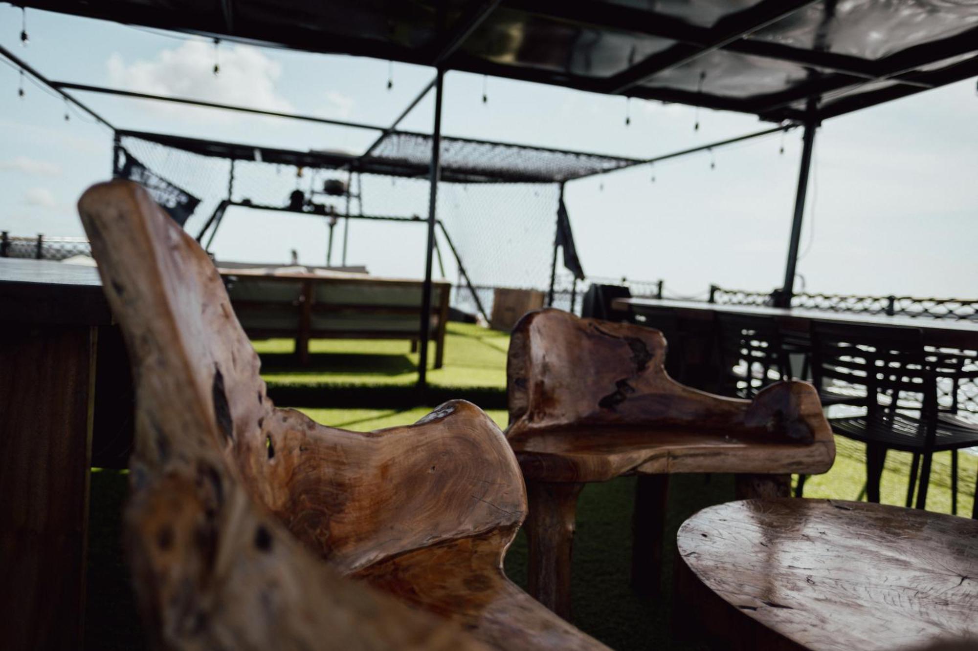 Floating Saltwater Cowboys *
