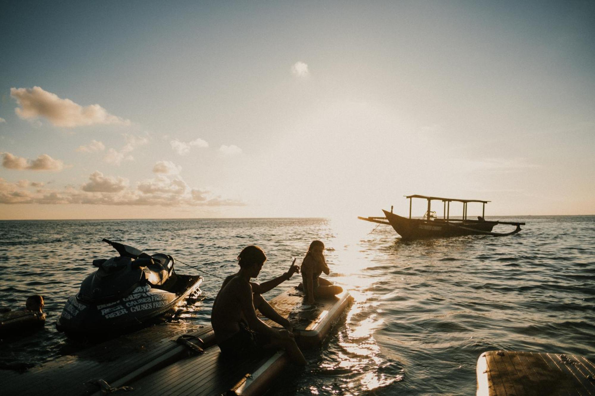 Floating Saltwater Cowboys * Kuta (Bali)